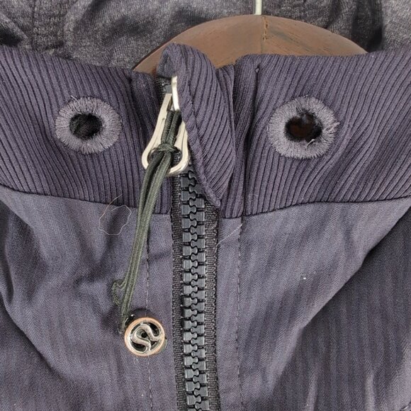 Lululemon Women's Purple Reversible Full Zip Athletic Jacket Lined w/ Hood, XS - Picture 9 of 11